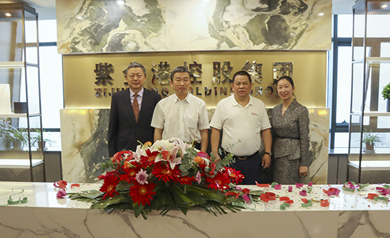 領導合影 拷貝.jpg